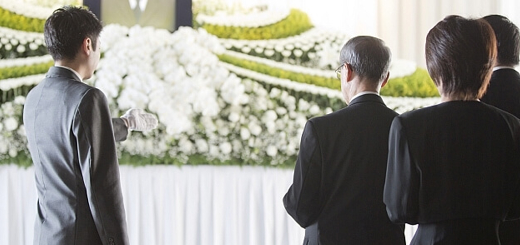 社葬の案内の手順｜社内通達・社外通知・情報公開