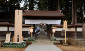 山門不幸とは？お寺の社葬における基礎知識