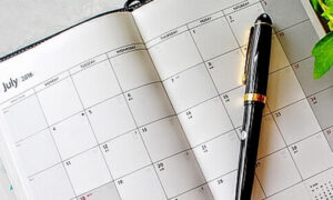 合同葬の日程の決め方｜決める際の基準と目安