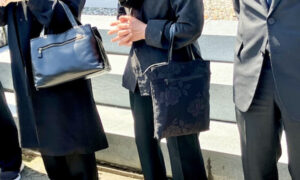 暑い季節のお別れの会の服装マナー｜クールビズは問題ないか